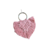 Breloczek z makramy - serduszkowy